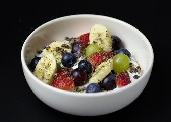yogurt with berries