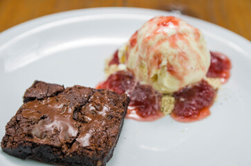 Close-up of delicious chocolade brownie dessert