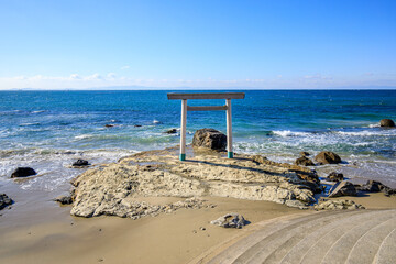 知多　つぶて浦の海中鳥居