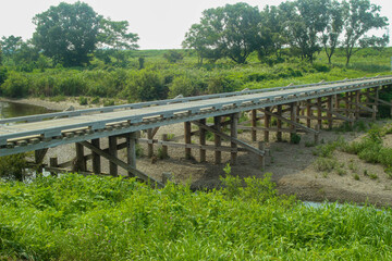 木製の橋
