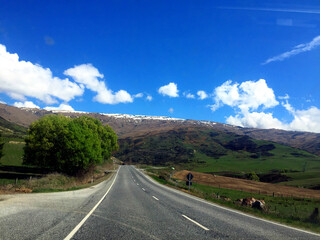 road to the mountains