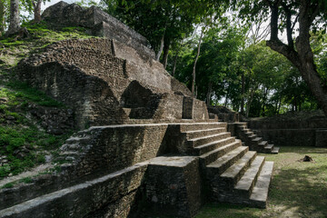 Fototapeta na wymiar Pyramid Maya ruins of 'Cahal Pech' in San Iganacio, Belize