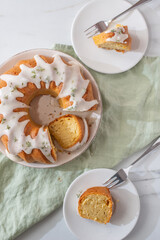 vanilla bundt cake with lemon frosting