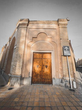 A vertical shot of Vank Cathedral in New Julfa, Isfahan, Iran