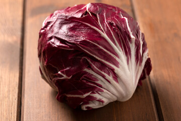 Obraz premium Radicchio rosso fresco, verdura a foglia 
