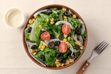 Salad made with fresh vegetables