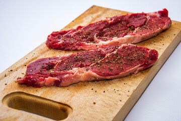 Sliced ​​meat on the chopping board
