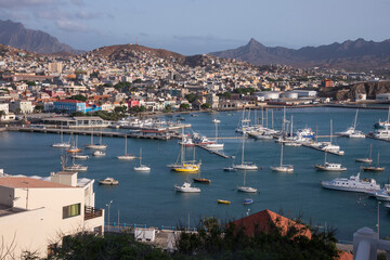Fototapeta na wymiar Vista de la Bahía de Porto Novo en la ciudad de Mindelo, capital de la isla de San Vicente de Cabo Verde
