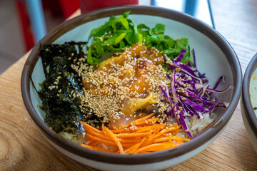 제주도 채소 가득 멍게 비빔밥