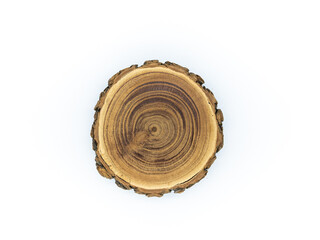 나무를 잘라서 만든 차 받침대