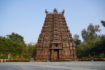 Traditional south Indian Hindu temple, Tamil Nadu, India. Minakshi mandir (temple) in Madurai,...