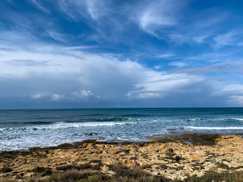 Blue sea horizon, natural sea background 