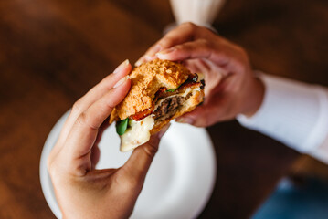 Cheese bread stuffed with hamburger