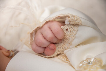 Fototapeta na wymiar Newborn baby hand