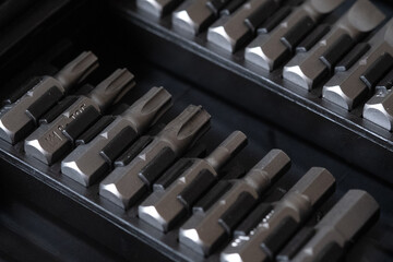 matériel de bricolage pour percer et visser