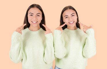 smile two women, twin sisters, dentist smile