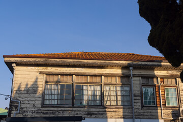 日本の岡山県笠岡市のとても古くて美しい建物