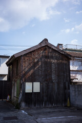 Fototapeta na wymiar 日本の岡山県笠岡市のとても古くて美しい建物