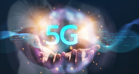 Fototapeta na wymiar 5g technology concept in the world of business people, hologram, high speed internet network technology. 
