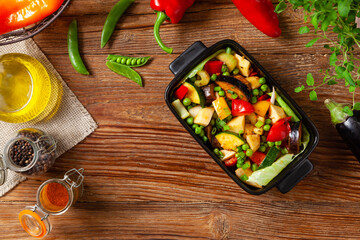 Vegan stew. Prepared in a roasting pan.