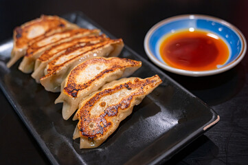 餃子とタレ