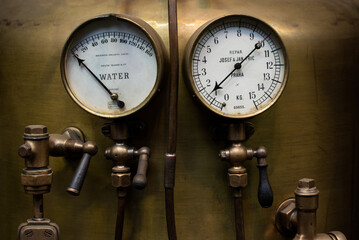 Measuring analog indicators - steampunk retro style equipment - 489009344