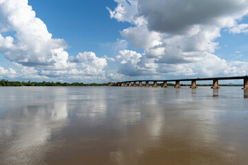 Fototapeta na wymiar bridge over the Rio Branco in Boa Vista - Roraima