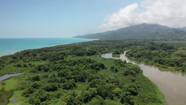 Playas de La Sierra Nevada de Santa Marta y Parque Nacional Tayrona