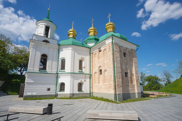 Fototapeta na wymiar Church of the Saviour at Berestove in Kyiv