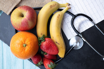 organic fruits, healthy foods to improve health, benefits for heart disease and vascular diseases,...