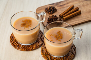 チャイ　ミルクティー