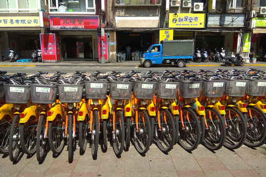 TAIPEI, TAIWAN - JUNE 27, 2018 : Bicycle Parking Lot Of UBike. YouBike Is The Public Bike Sharing Service Offered By Taipei City Department Of Transportation Collaboration With Giant Bicycles.