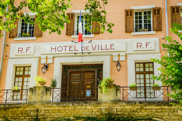 City hall of Fontaine de Vaucluse village in Vaucluse, France - obrazy, fototapety, plakaty