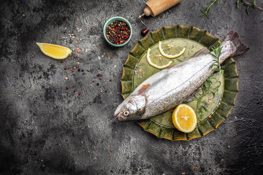 Close up Fresh Fish Meat is ready for baking, Tasty fishes preparing for lunch. Healthy eating concept. top view