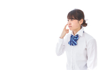 思春期の肌荒れに悩む学生