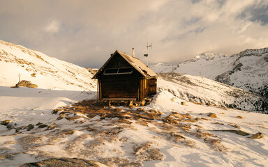The Villacher Hutte is a refuge of the Villach section of the Austrian Alpine Club. It stands on the Langen Boden below the Hochalmkees near Malta at an altitude of 2194 m above sea level. 