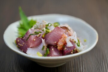 刺身の切り落とし