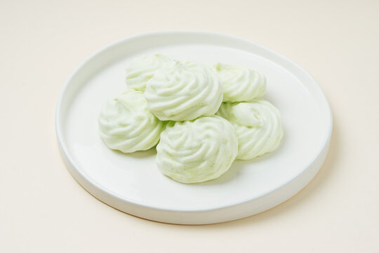 Plate with heap of zefir