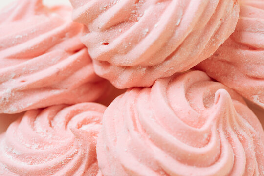 Plate with heap of zefir