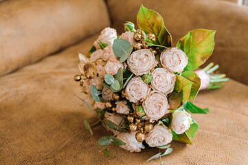 Obraz na płótnie Canvas Beautiful bridal bouquet of flowers. Bridal bouquet close up