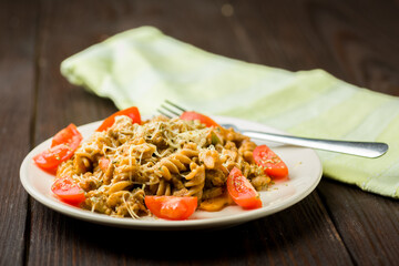 pasta with minced meat and tomato sauce