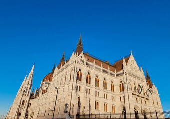 Fototapeta na wymiar Hungarian Parliament Building 