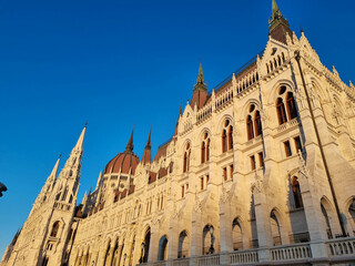 Fototapeta na wymiar Hungarian Parliament Building 