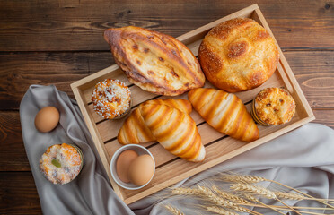 croissant bread, pastry dessert, food