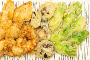 アーサイ・椎茸・鳥のささみの天ぷら