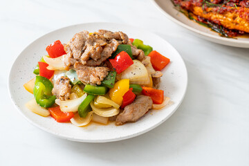 Stir Fried Pork with Black Pepper