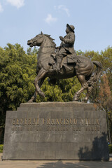Monumento conmemorativo / estatua