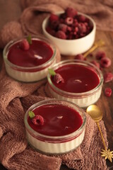 panna cotta coco framboise