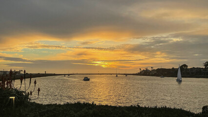 Sunset over water in Marina del Rey, CA © Lisa Bronitt/Wirestock
