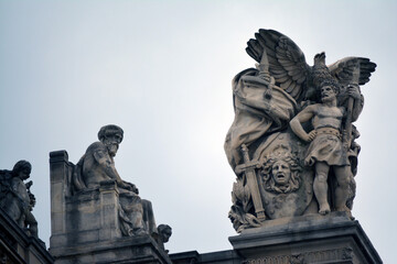Naklejka premium statue of angel